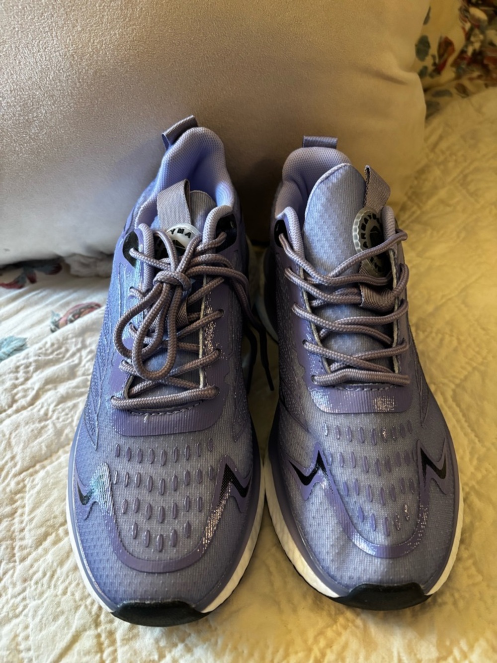 Armadillo Aerion Lavender Athletic Sneakers - Purple Running Shoes